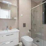 Luxury Lady Of The Rock Apartment